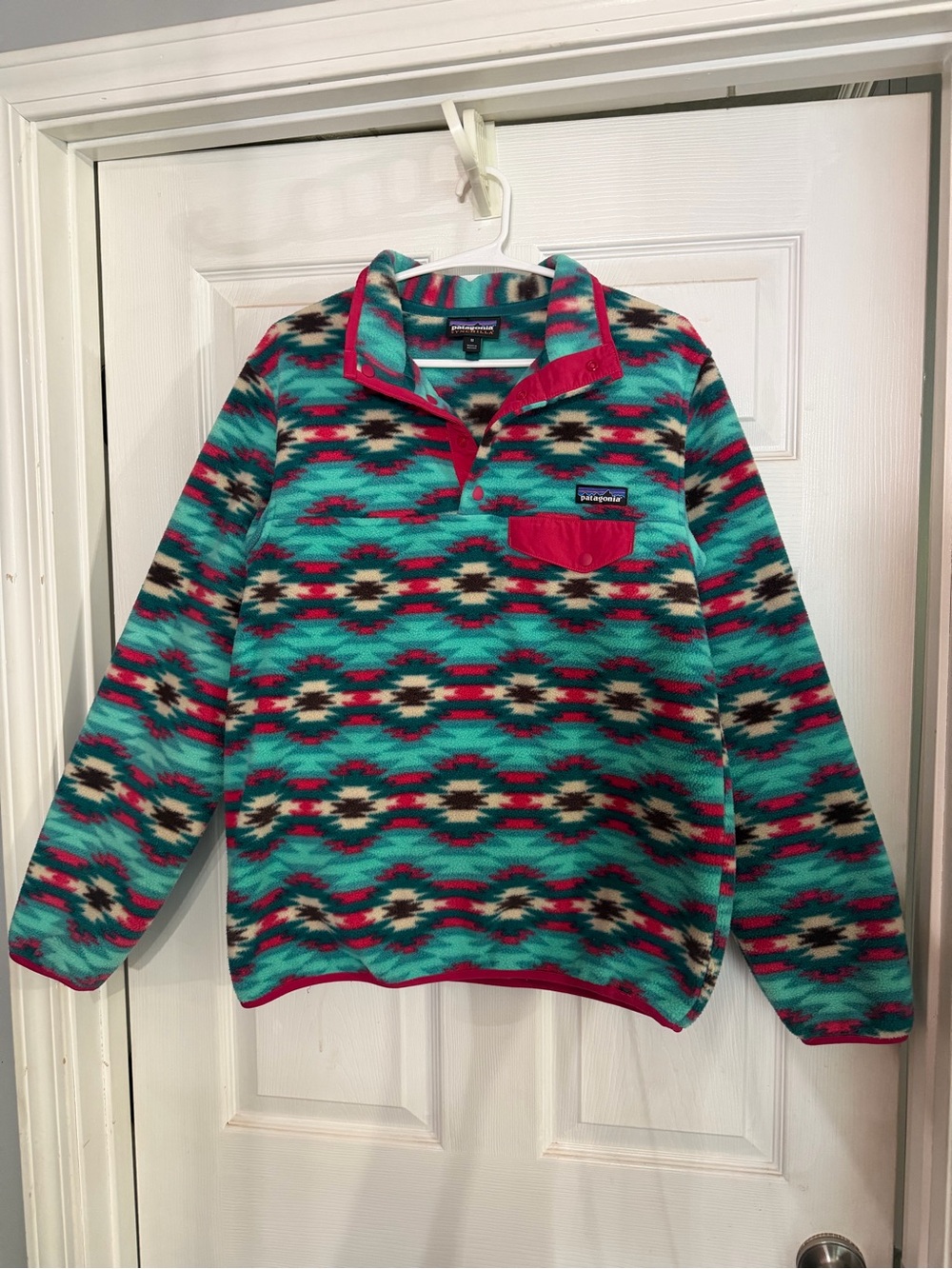 Patagonia Synchilla Women's Geometric Fleece Pullover Green & Pink Medium